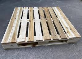 Pallet gỗ là gì? Phân loại và ứng dụng trong logistics, sản xuất